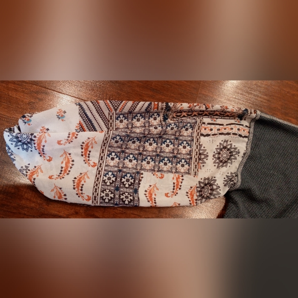 Bohemian Patchwork Sleeve Top - image 7